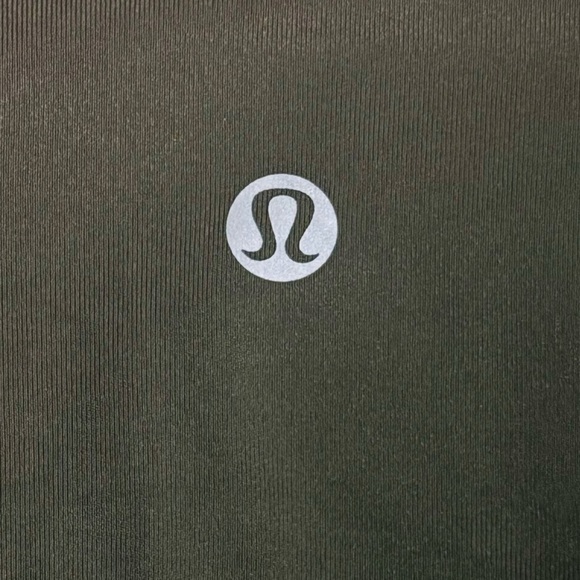 Lululemon All The Right Places II Pants *28" in green color size 2 - Picture 11 of 12